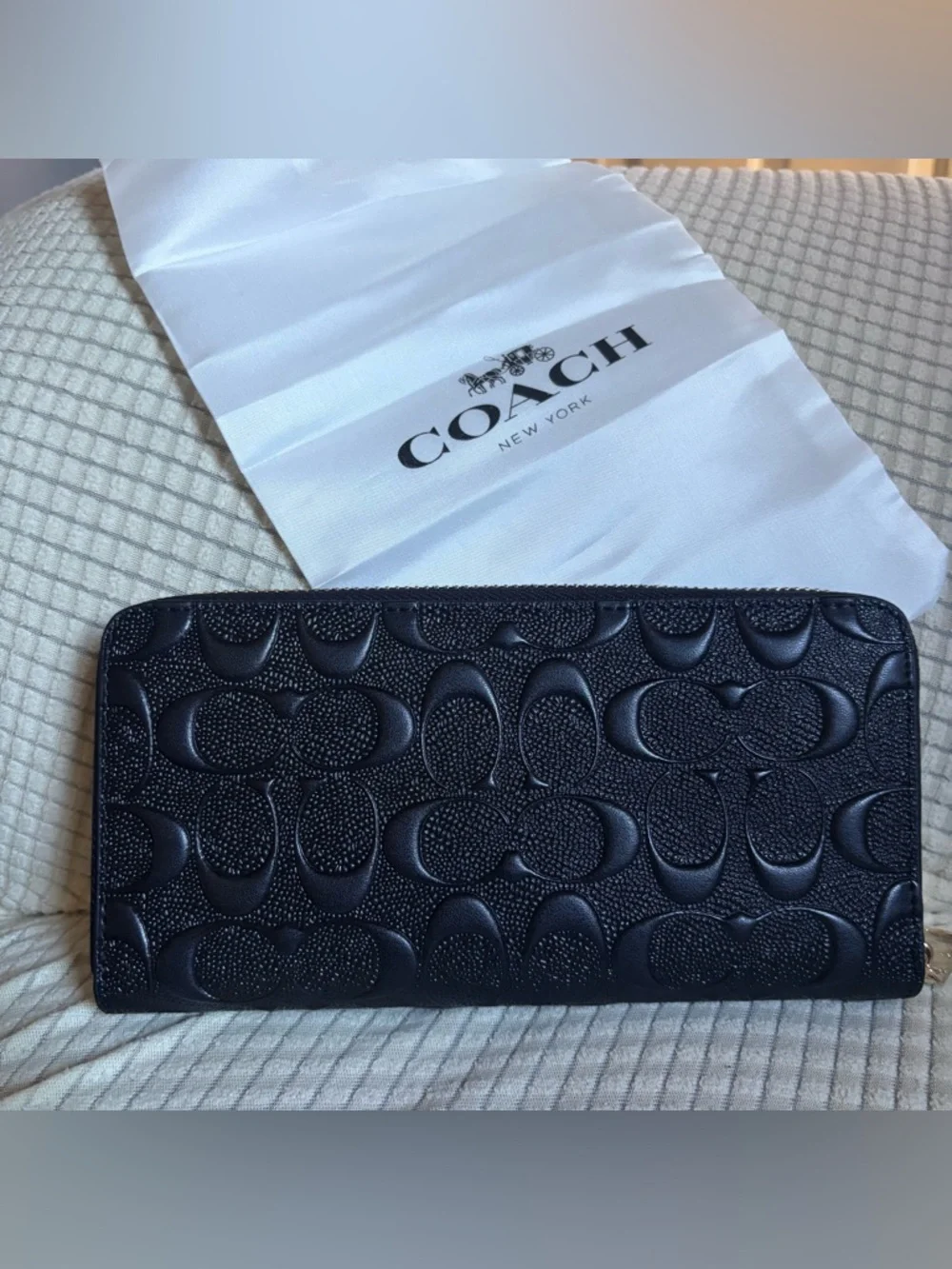 COACH Black Signature Embossed Leather Accordion Zip Around Long Wallet New - Picture 2 of 3